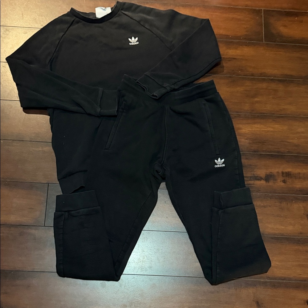 Adidas Black Sweatshirt & Jogger Set
